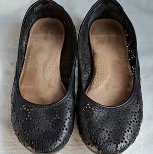 Sonoma Black cutout flats Sz 9.5